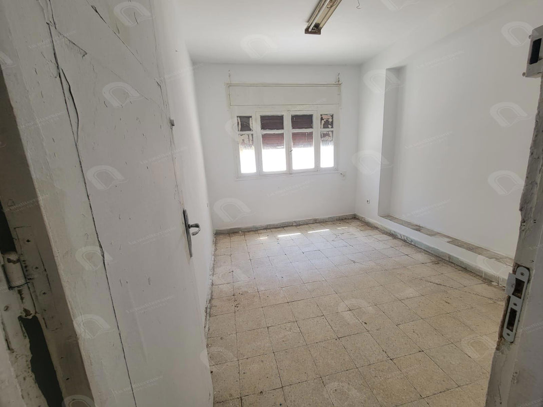 A louer appartement S+3 au avenue londres
