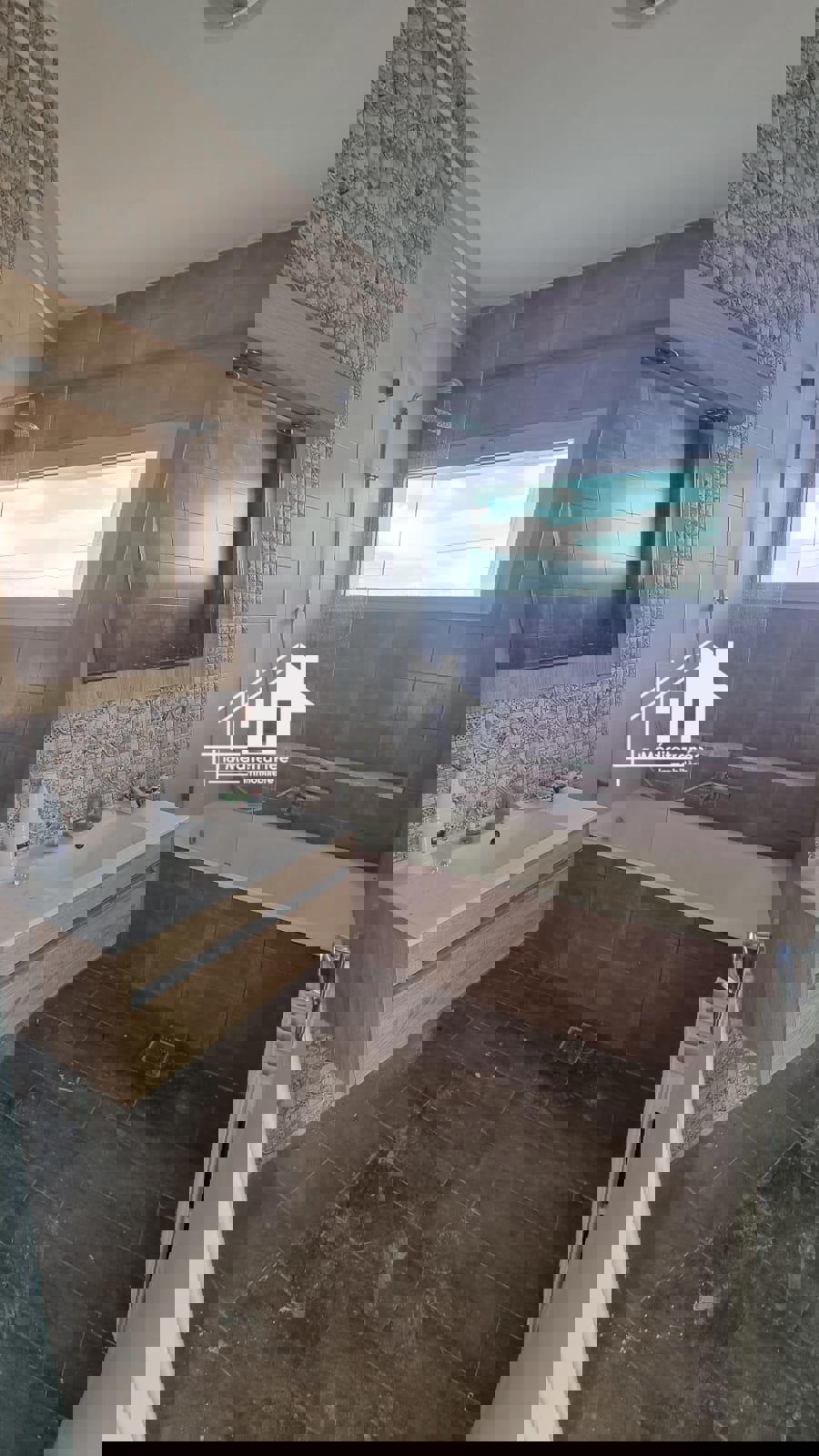 a louer appartement duplex s+3 à khaznadar