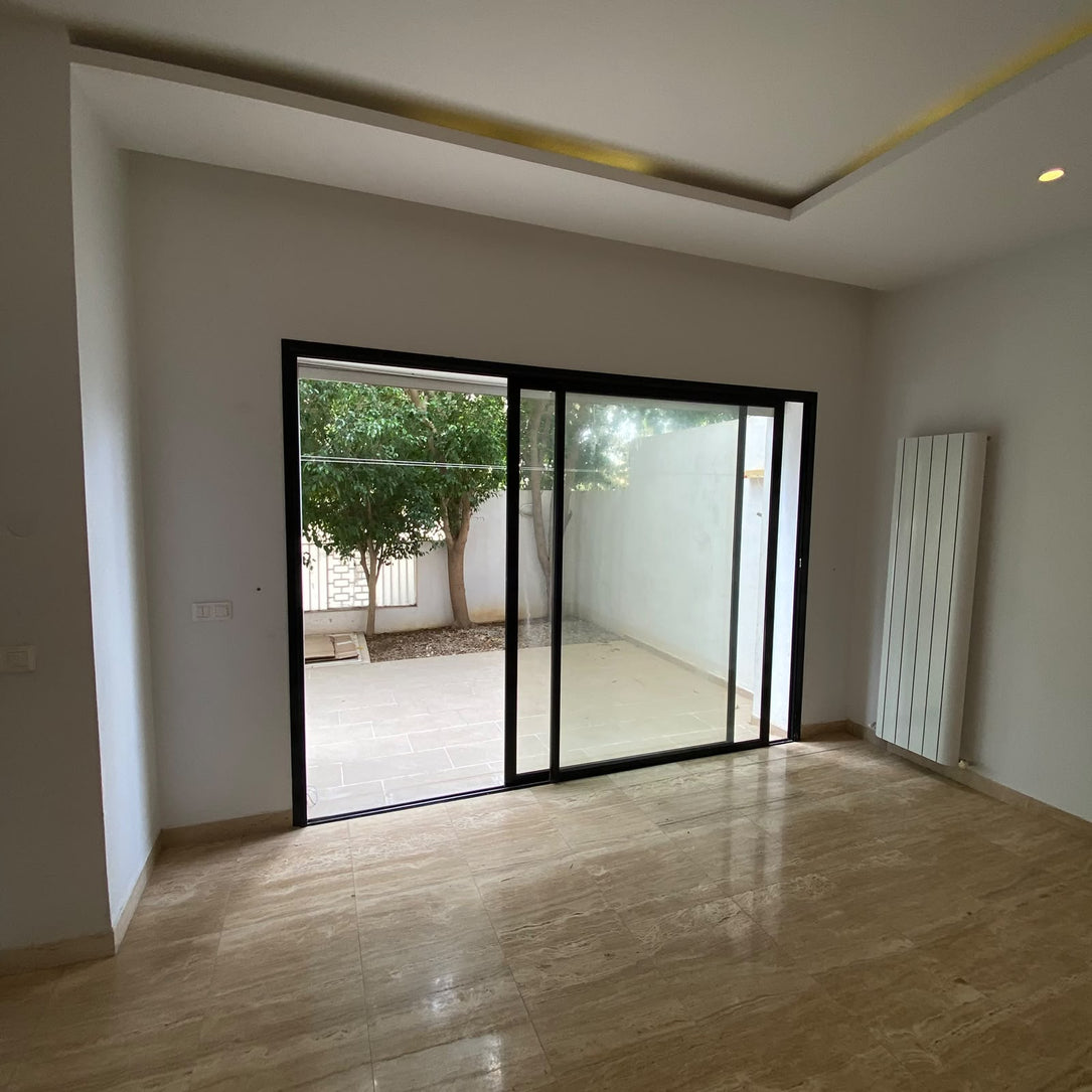 Duplex avec piscine s+3 chotrana 1 3000 DT