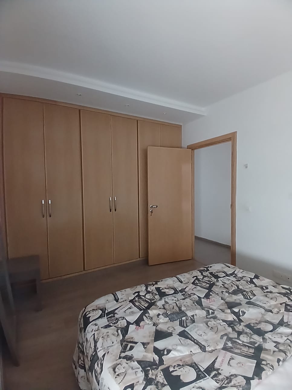 A louer appartement meublé s+3 vue mer à la Marsa