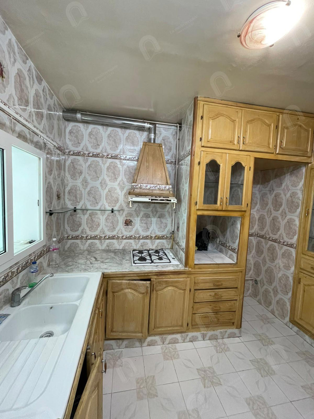 A vendre un appartement 2S+3 à khaznadar