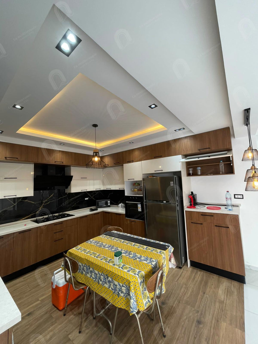 A louer un étage de villa S+3 meublé