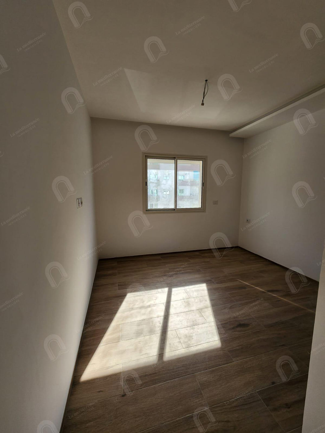 A vendre un S+2 neuf à la nouvelle soukra