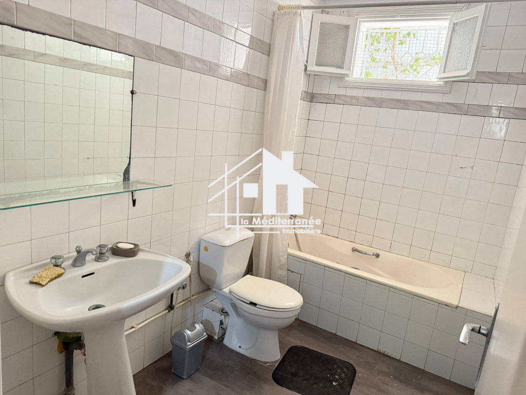 A louer étage de villa  S+2 meuble