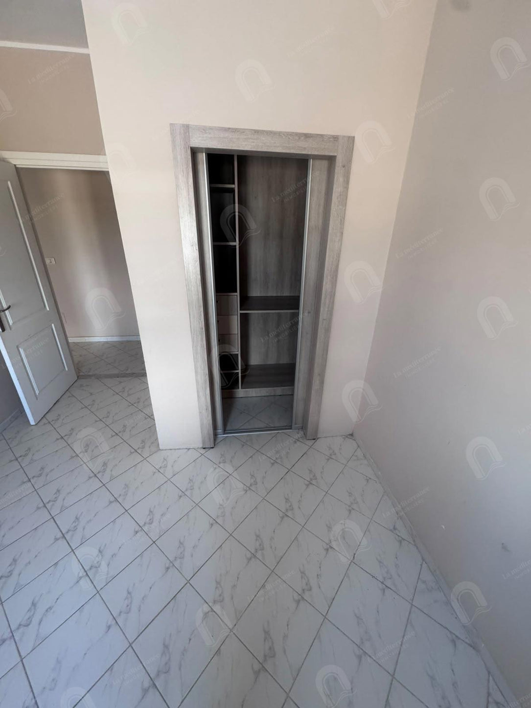 A vendre un appartement S+2 à manouba