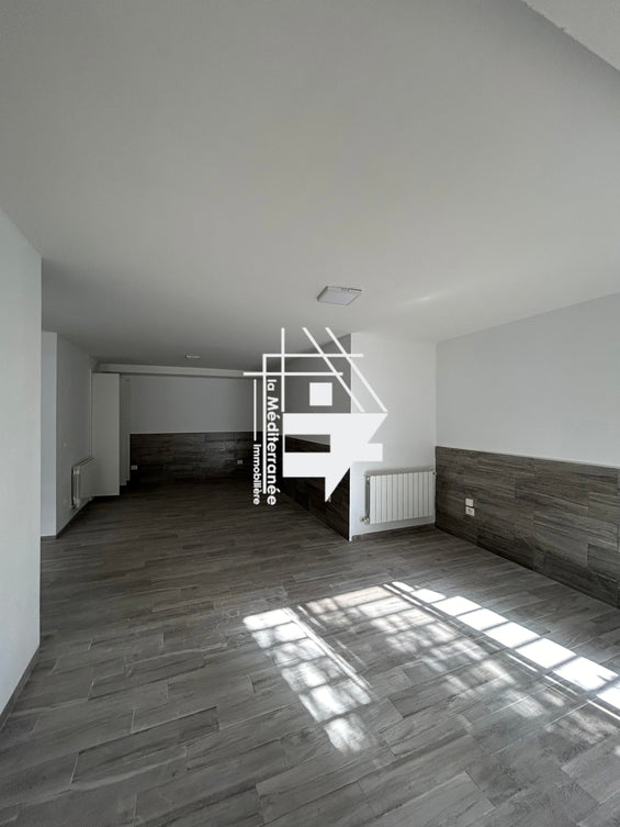 A louer un étage de villa  S+1 aux  Jardins d'El Menzah 2