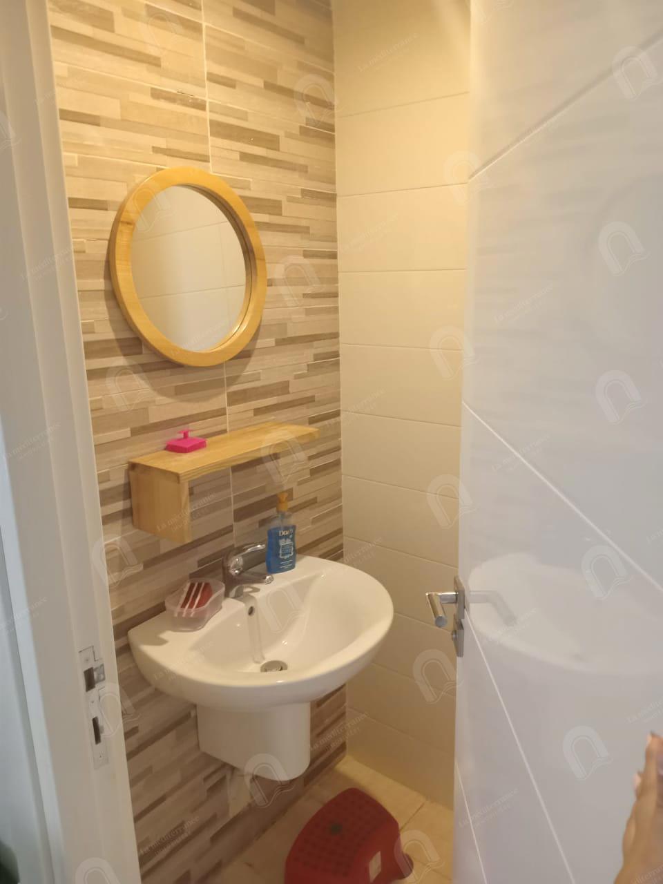 A Vendre Un Appartement s+3 à  Jardin El Menzeh 2