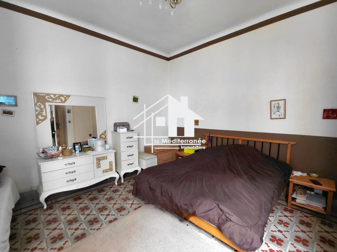A vendre appartement s2 au centre ville Tunis