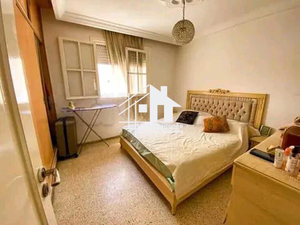 a vendre un appartement S+2 El waha