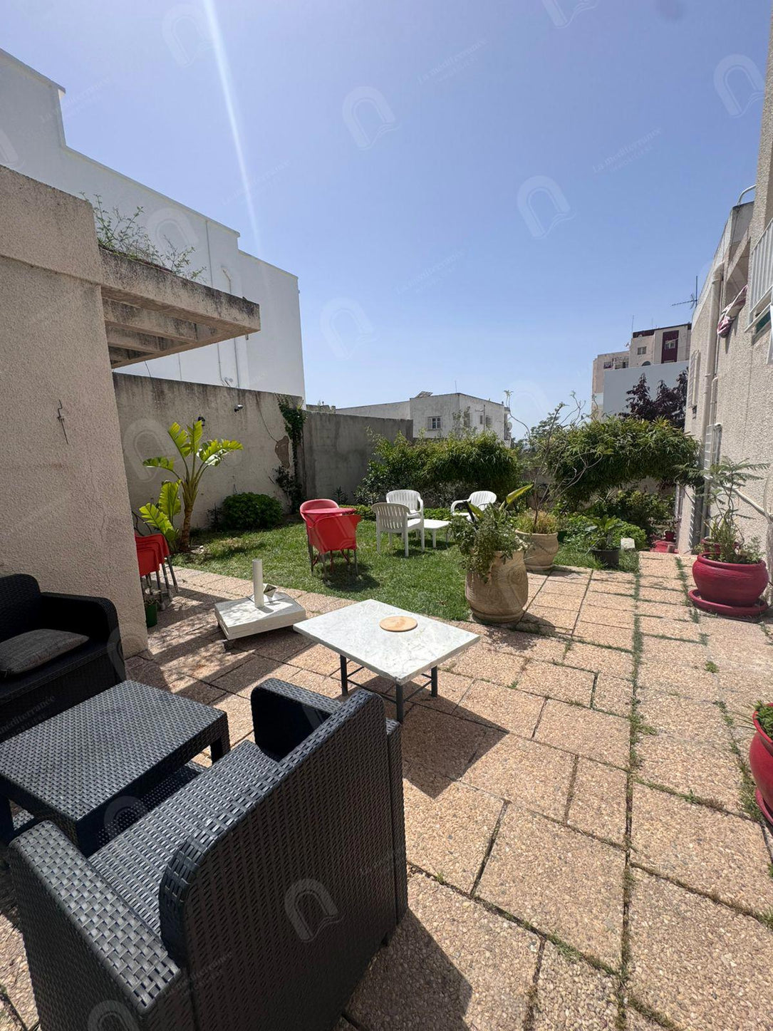 A vendre Villa 2S+5 avec grand jardin à cité romena