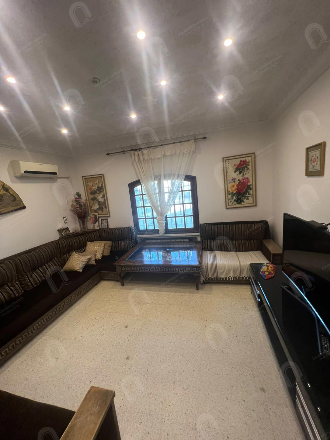 Villa a louer avec piscine à la soukra