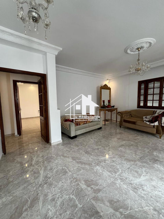 à louer étage de villa s3 à bouchoucha