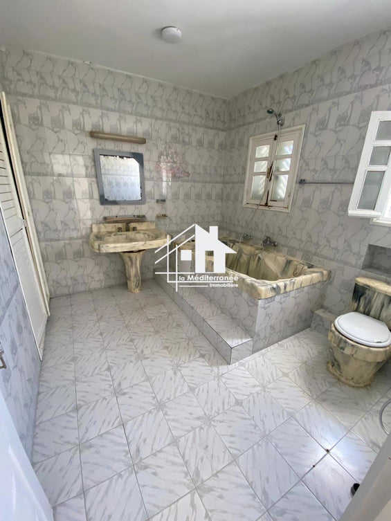 à louer villa s+4 à khaznadar
