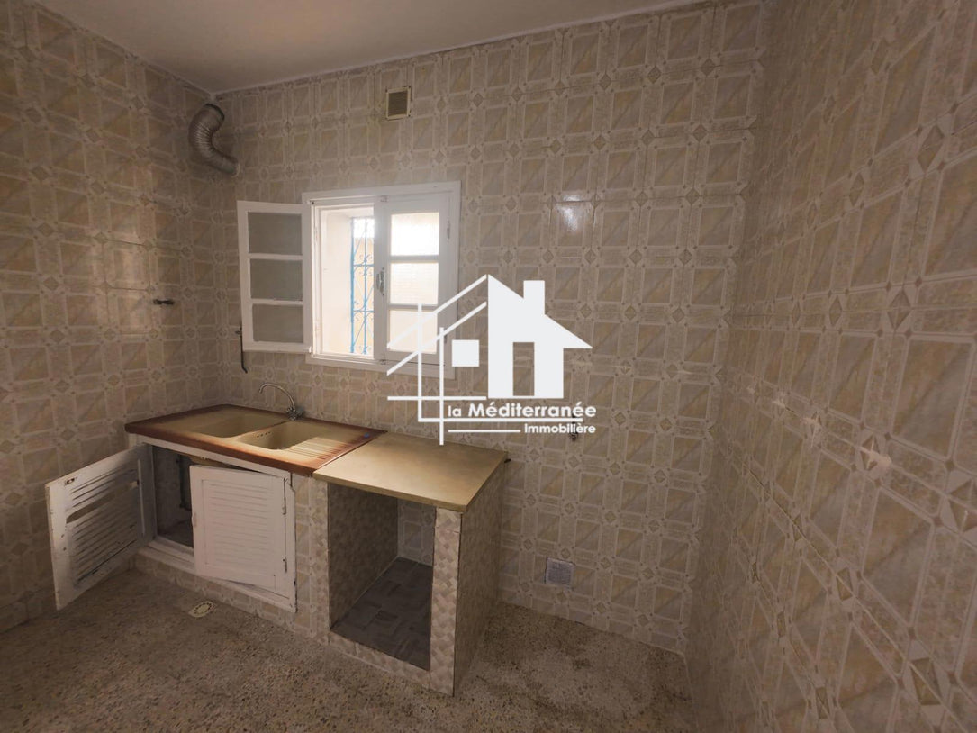 A louer étage de villa S+3 à manouba