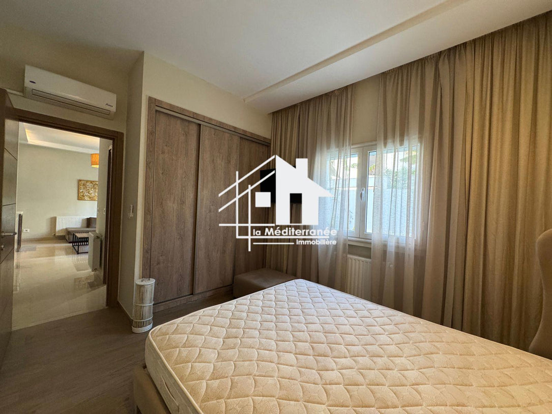 A louer un magnifique appartement en S+1meublé  ave piscine aux jardins de Carthage