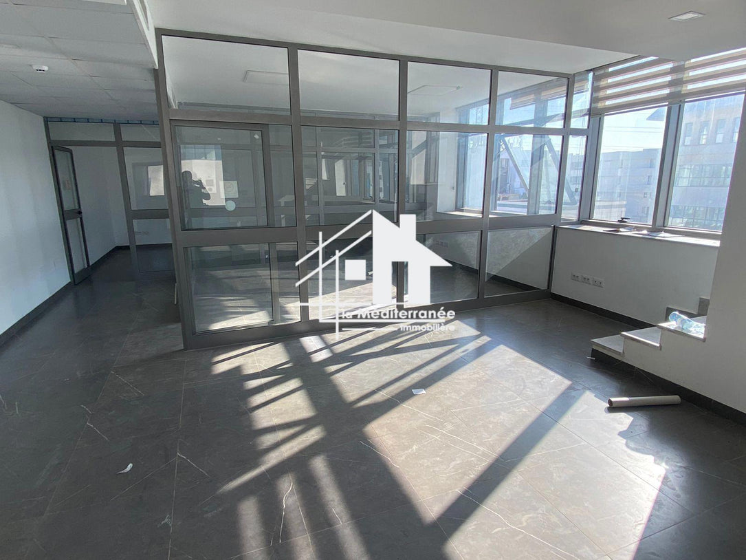 a vendre un depot au lac 3