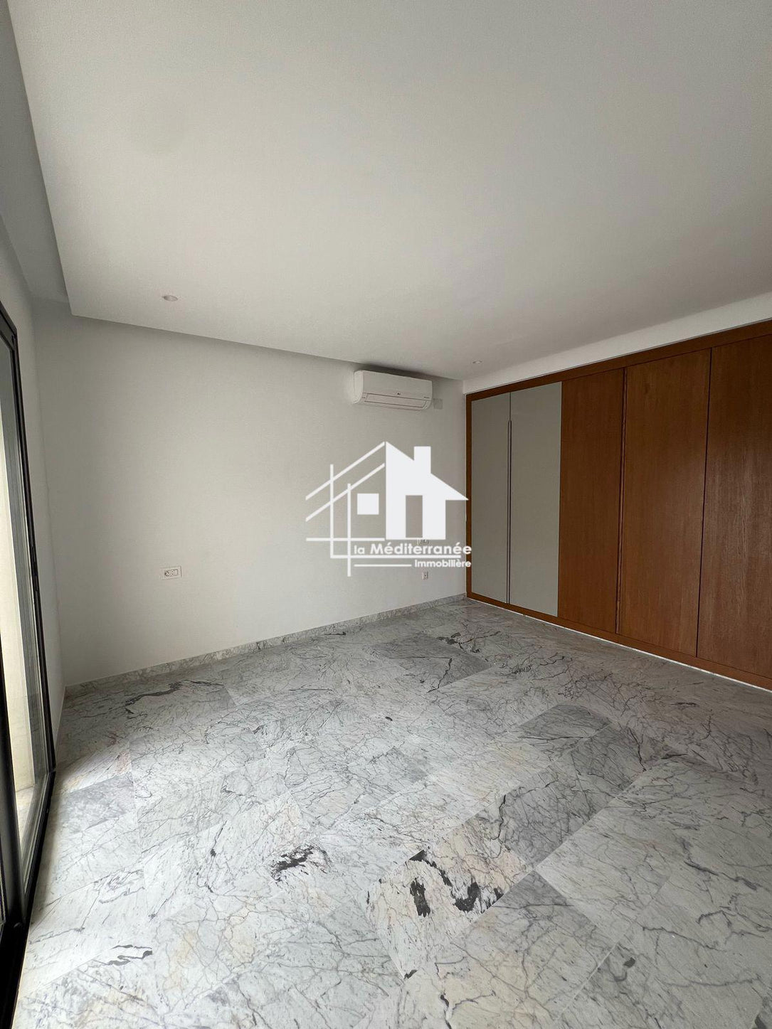 A louer appartement S+3 au Bardo