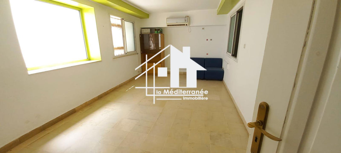 A vendre bureau H+5 à Khair-Eddine pacha