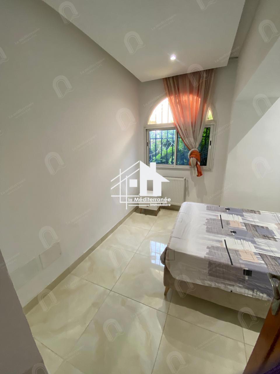 A vendre appartement S+3 Hst Rdc au bardo