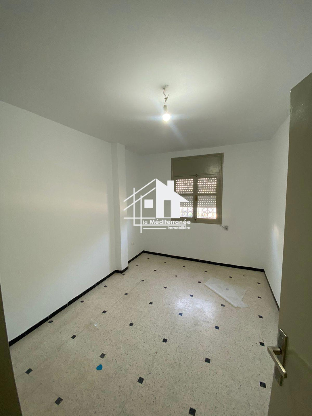 A louer appartement S+3 RDC à la Manouba