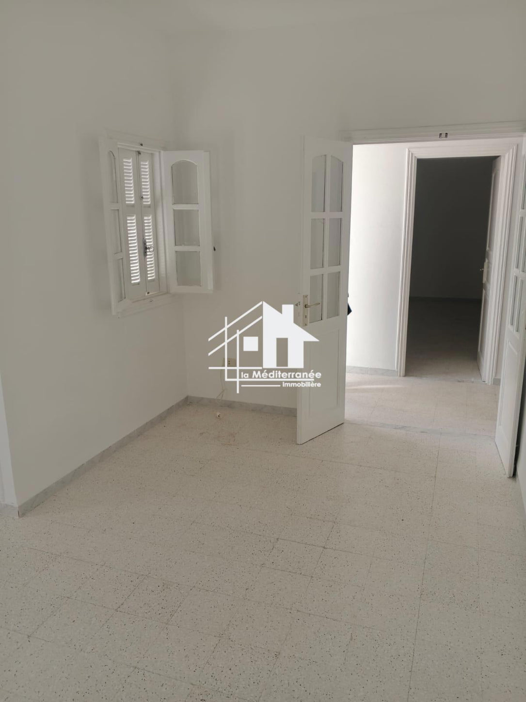 A louer étage de villa S+2 à manouba