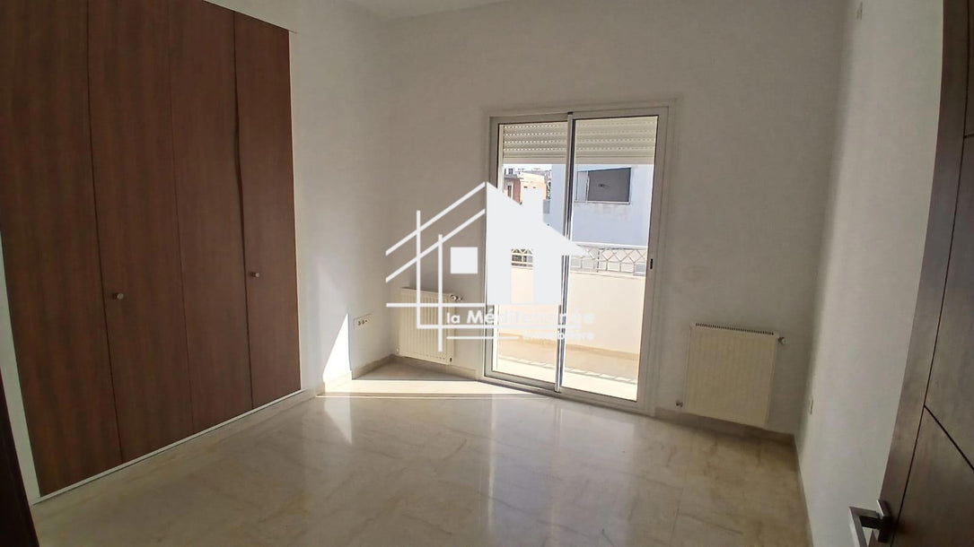 appartement S+3 à Jardin de carthage