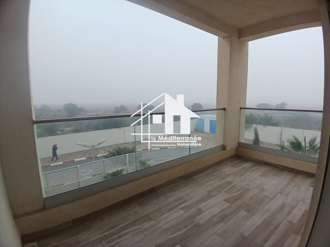 A vendre s+2 à Gammarth