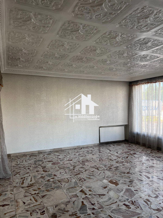 A louer étage de villa 2S+4 AU BARDO