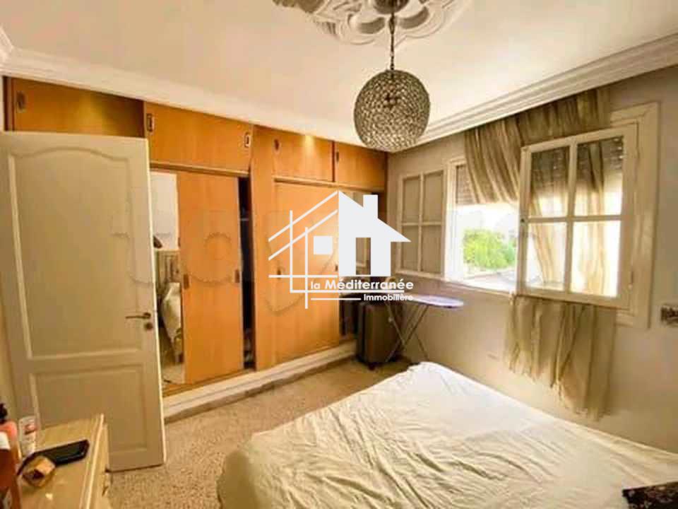 a vendre un appartement S+2 El waha