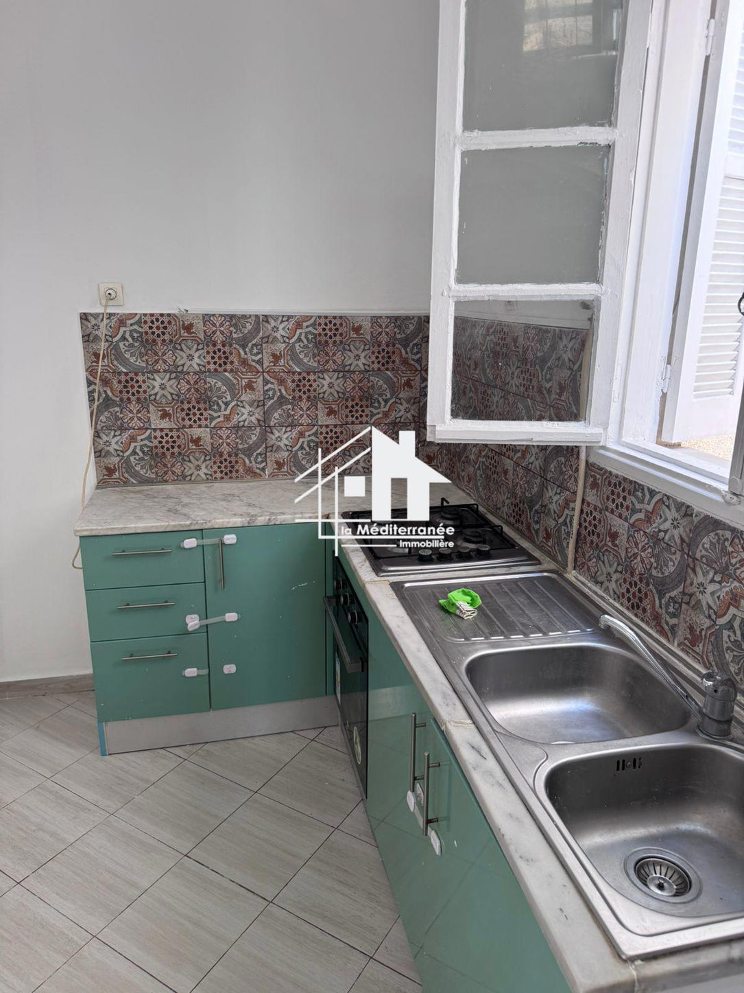 A louer étage de villa s+1 au bardo centre
