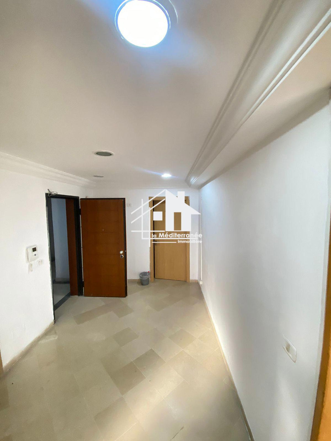 A louer bureau H+4 à beb saadoun