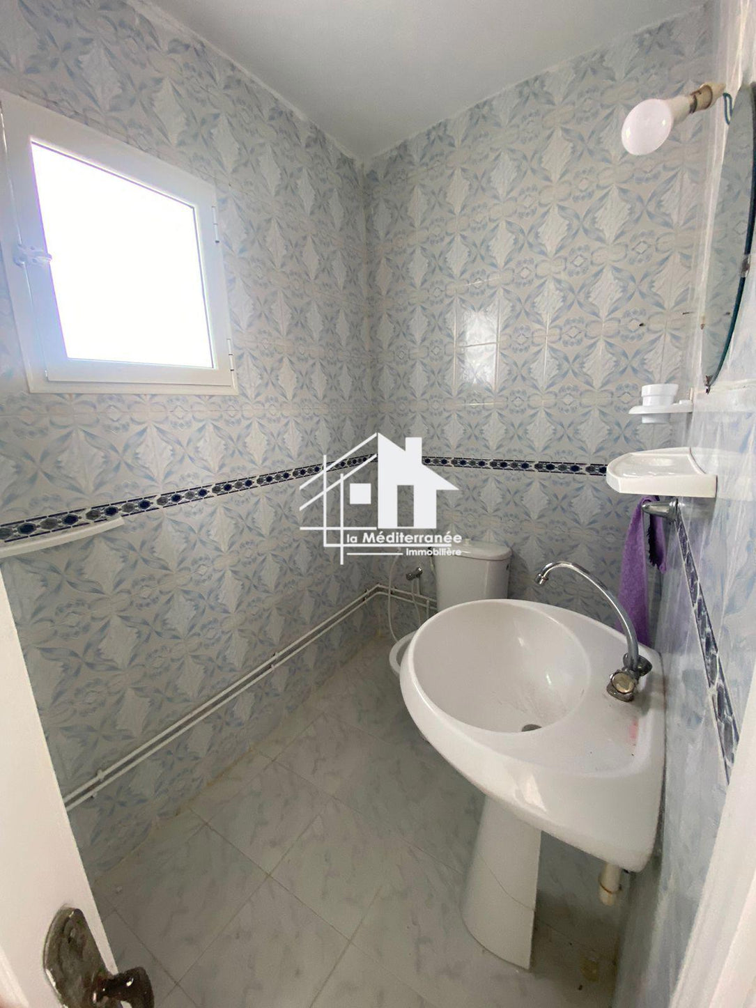 A louer étage de villa S+1 à ksar said pour filles