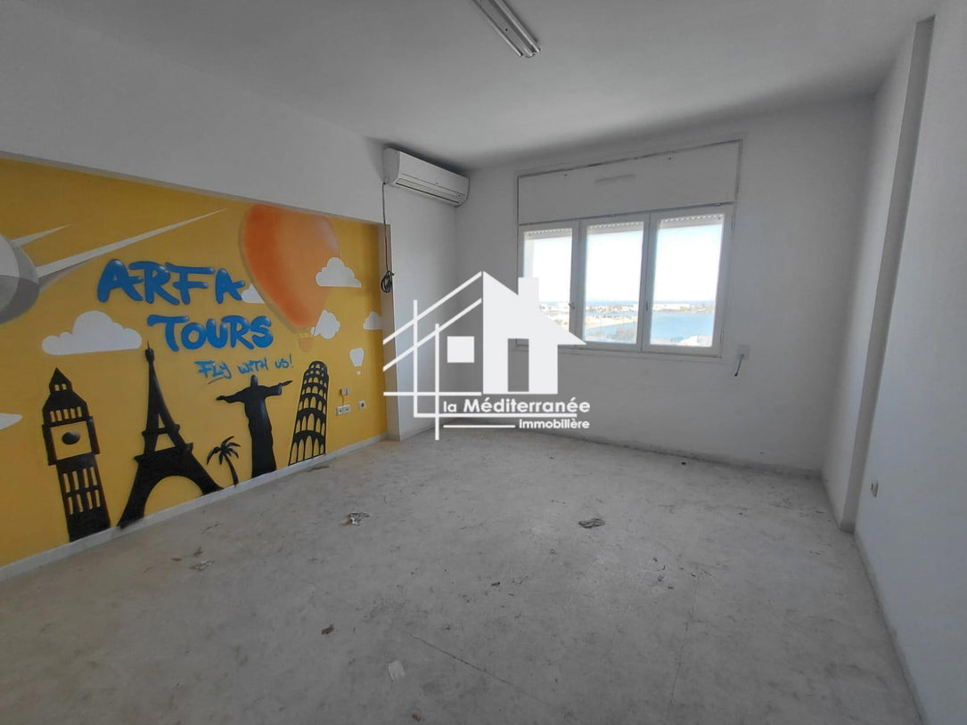A vendre bureau H+3 au centre ville, Tunis