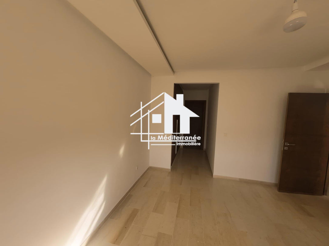 A vendre appartement S+3 HST à Manouba