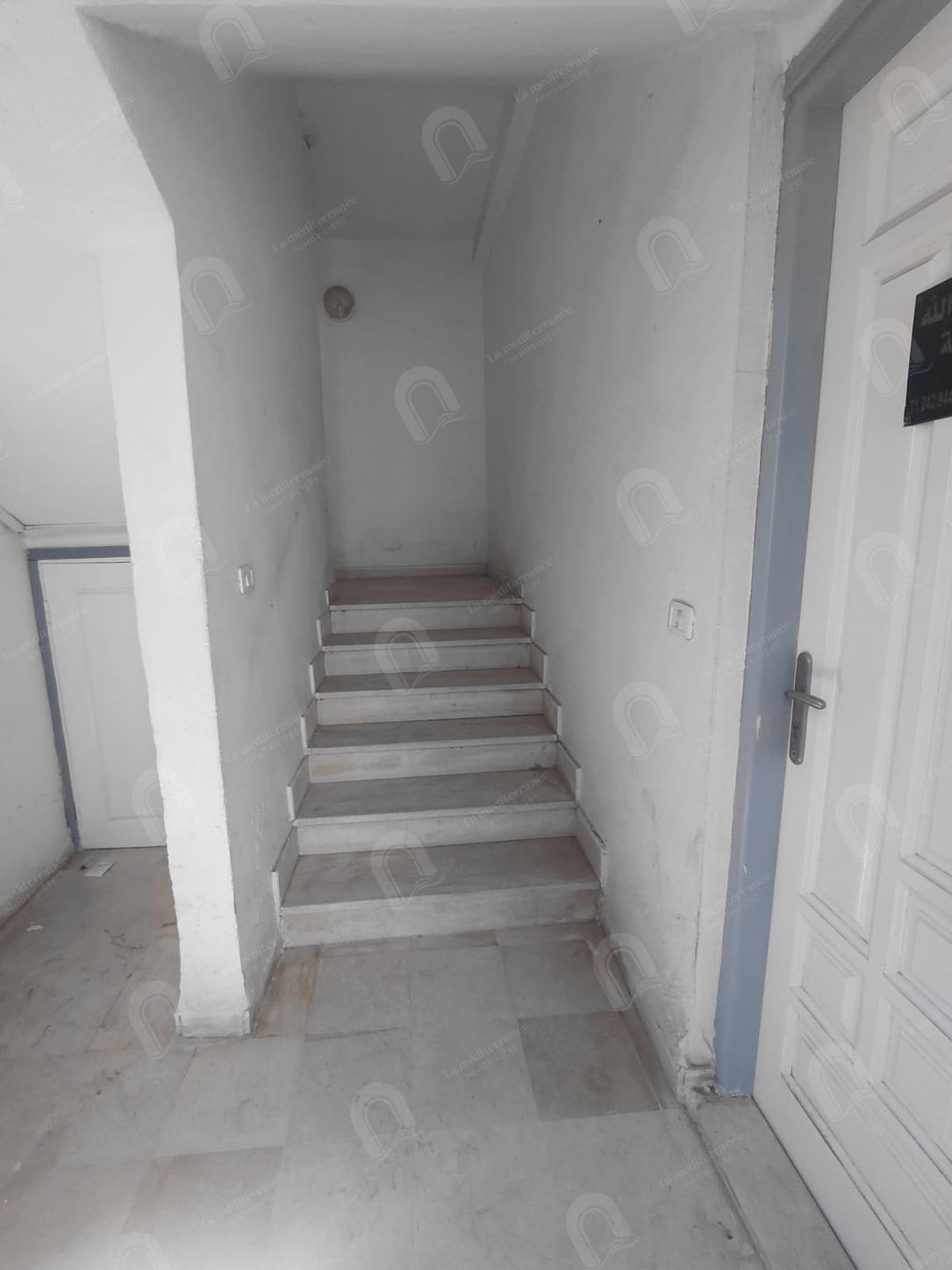 A vendre immeuble R+1 à Beb souika