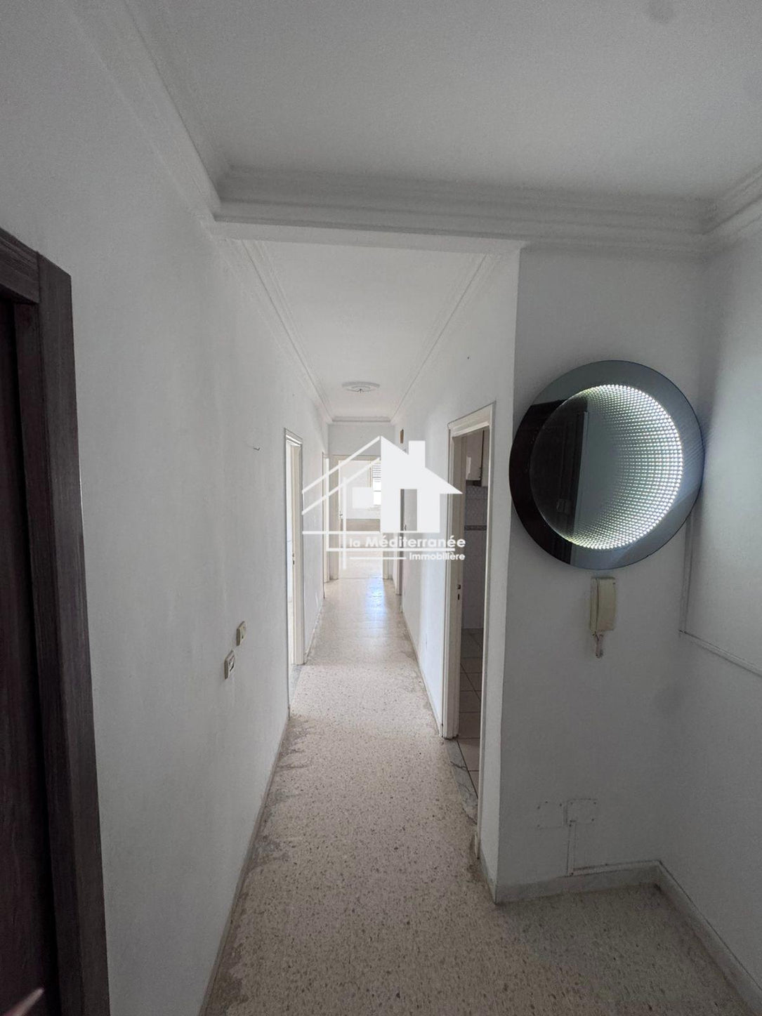 A louer appartement S+3 à El agba