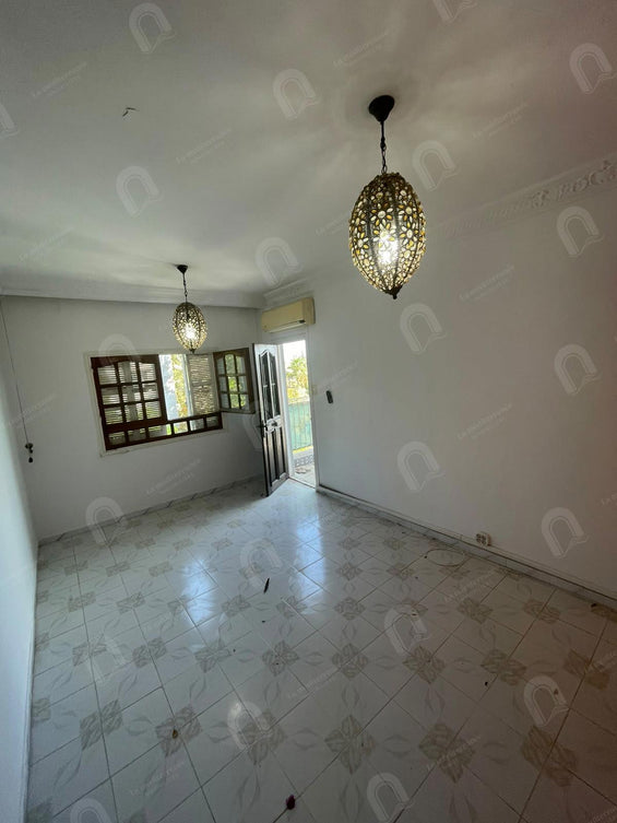A vendre un appartement 2S+3 à khaznadar