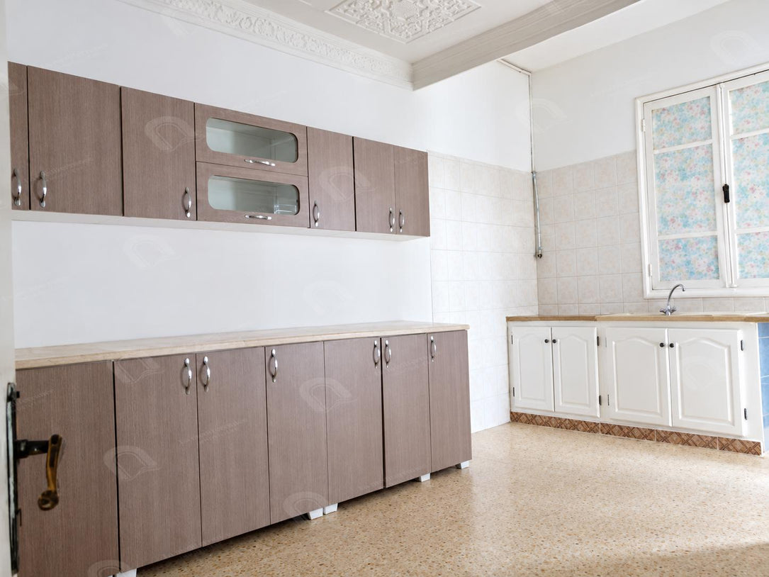 A louer un étage de villa S+2 situé au rdc