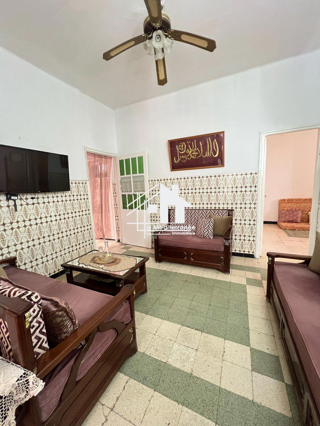 À vendre villa avec deux appartements,studio et jardin à saint clément bardo