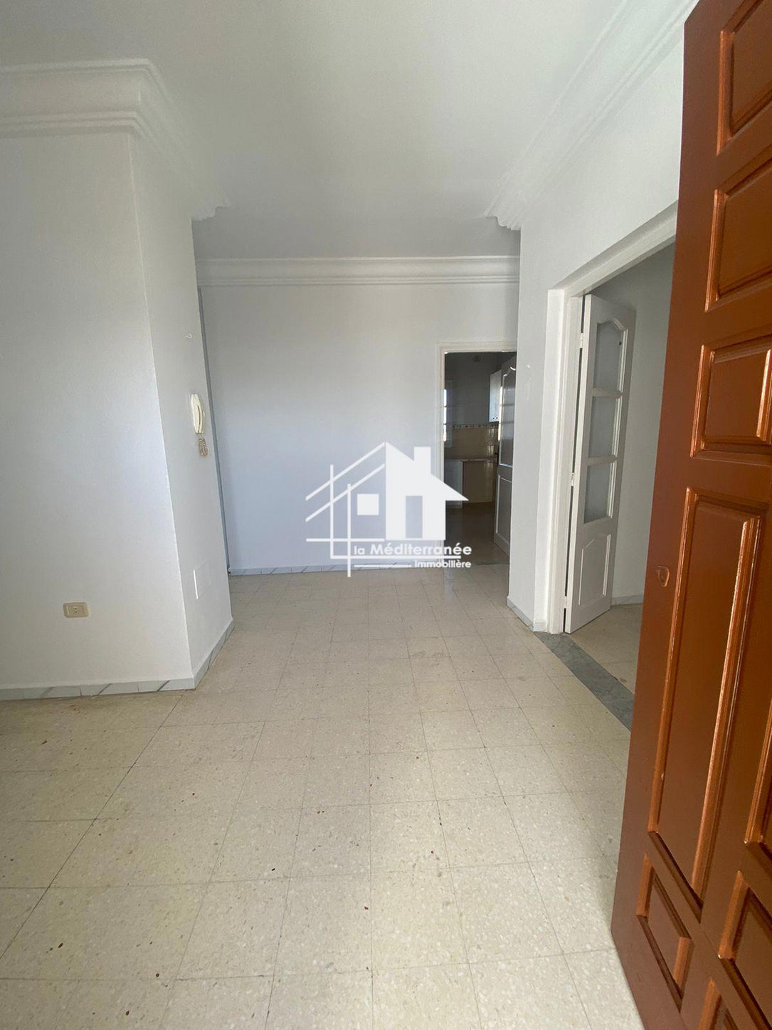 A louer étage de villa S+3 à denden