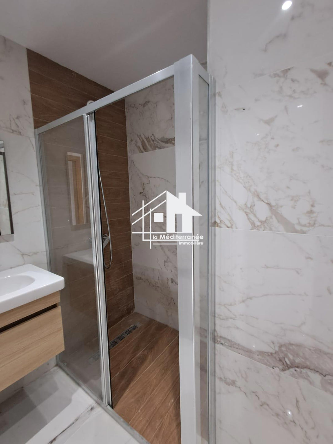 A louer un appartement S+1 aux jardins d'El Menzah 2