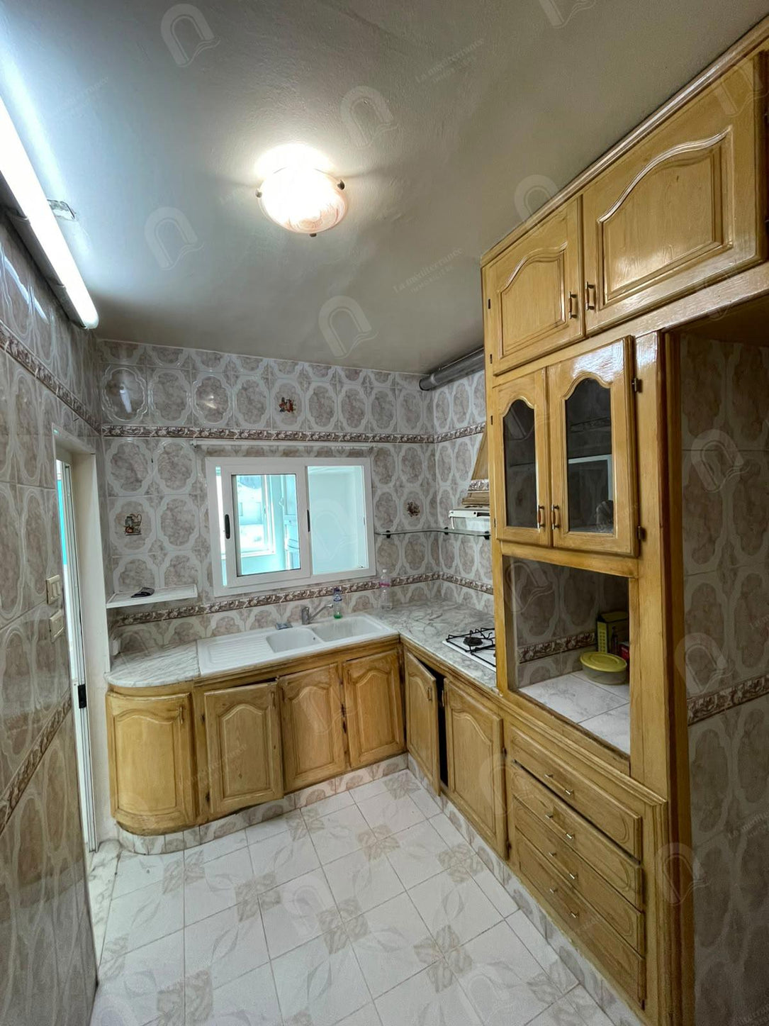 A vendre un appartement 2S+3 à khaznadar