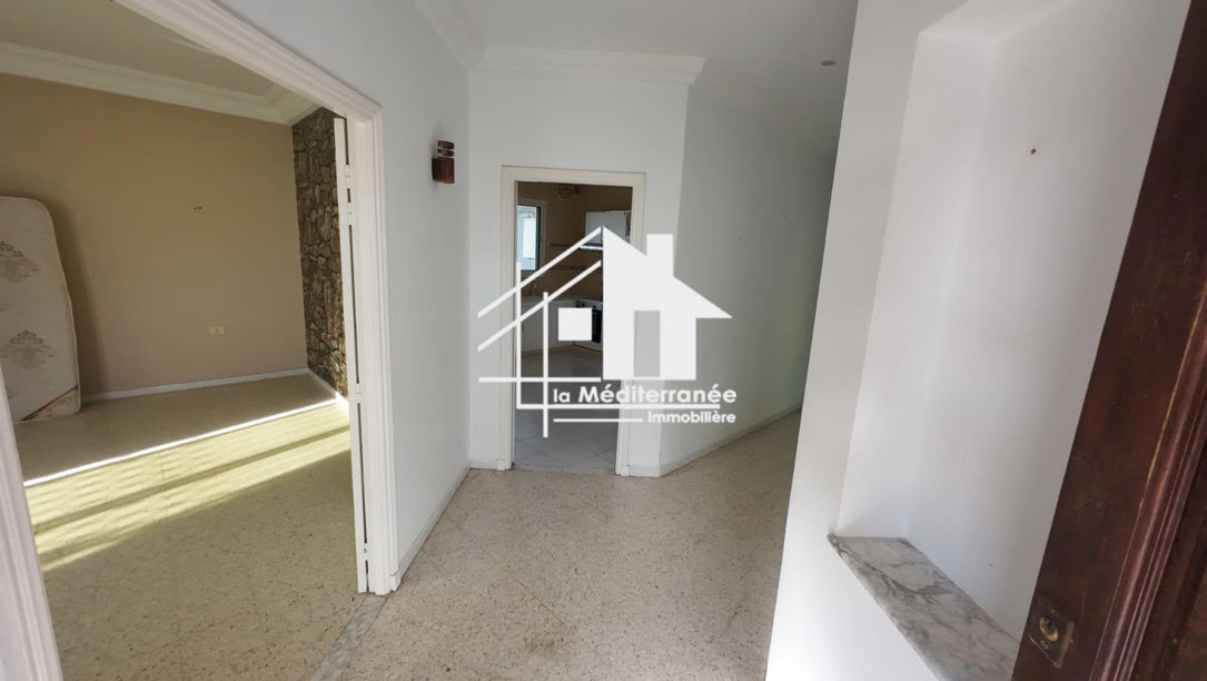 A louer étage de villa S+3 au bardo