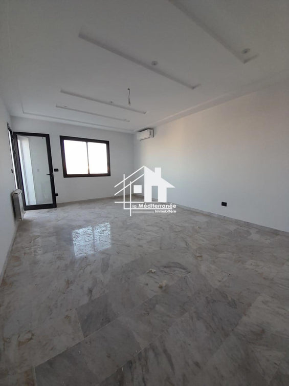 Appartement s+3 a boumhal bassatine