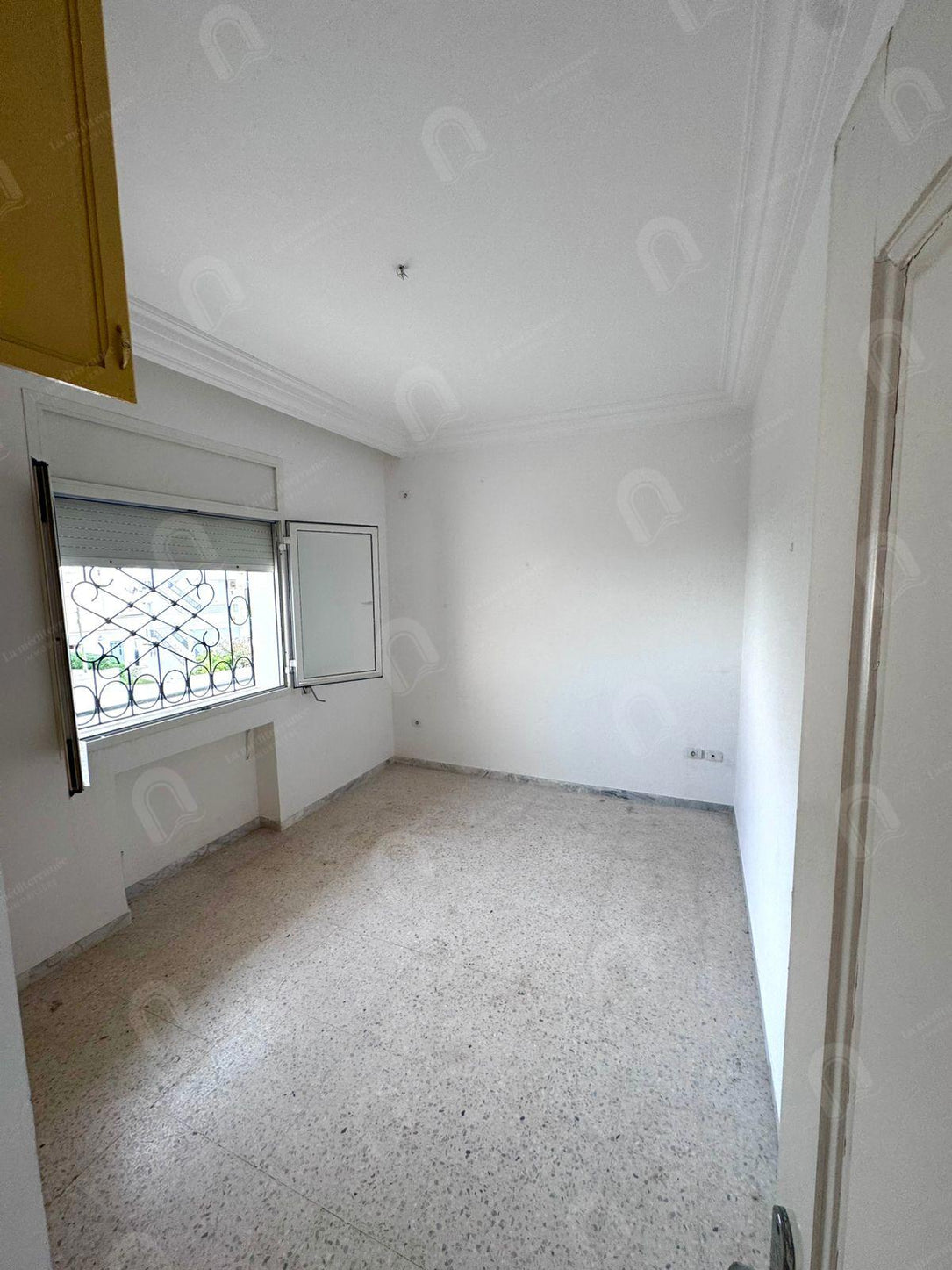 A louer un étage de villa S+3 indépendant au bardo