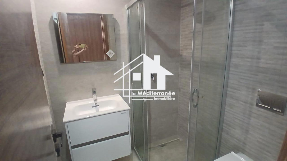A vendre un appartement RDC S+2