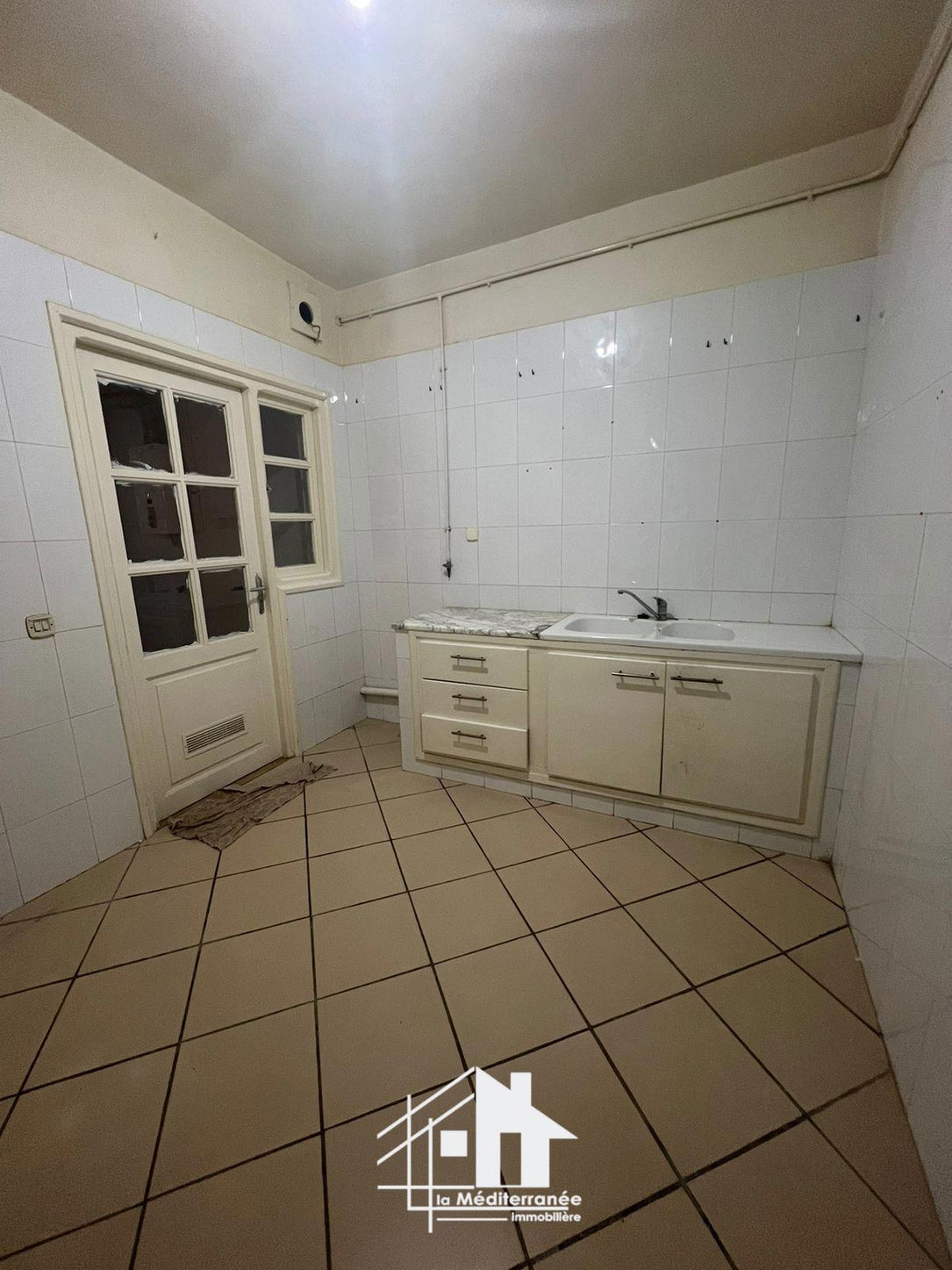 A vendre appartement S+3 à el Agba ben Mahmoud