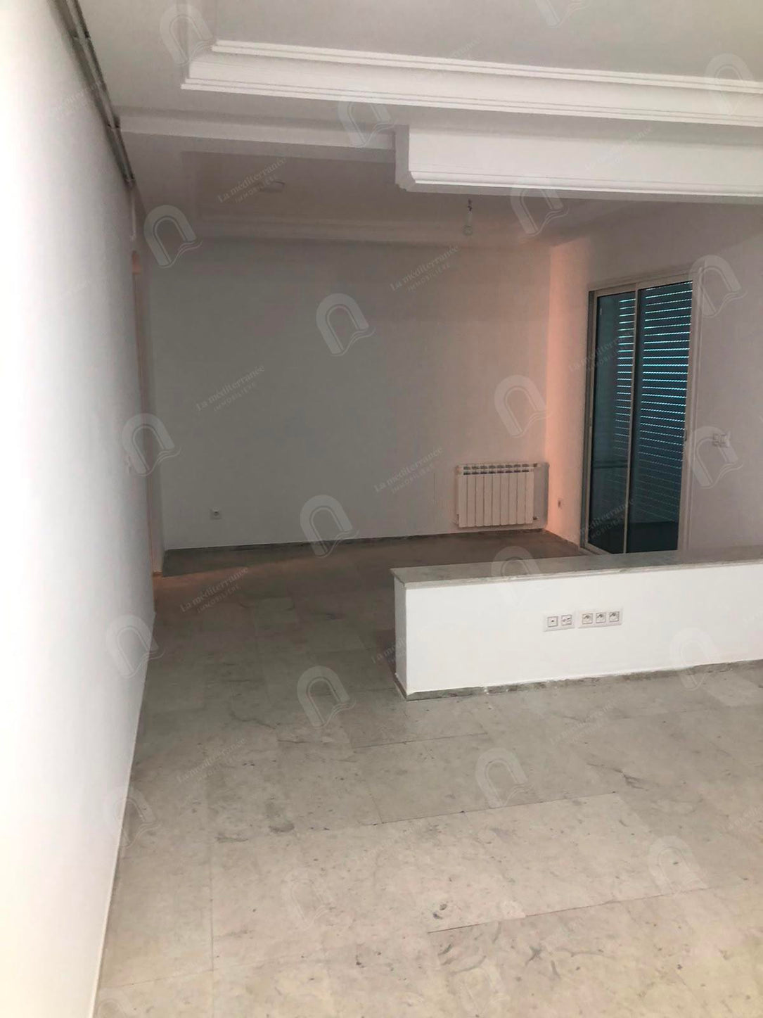 A louer un bureau s+3 à jardin d'el menzah 2