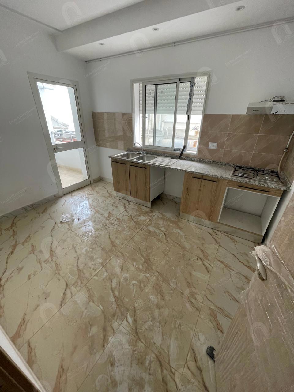 à louer des bureau H+1 hst au bardo