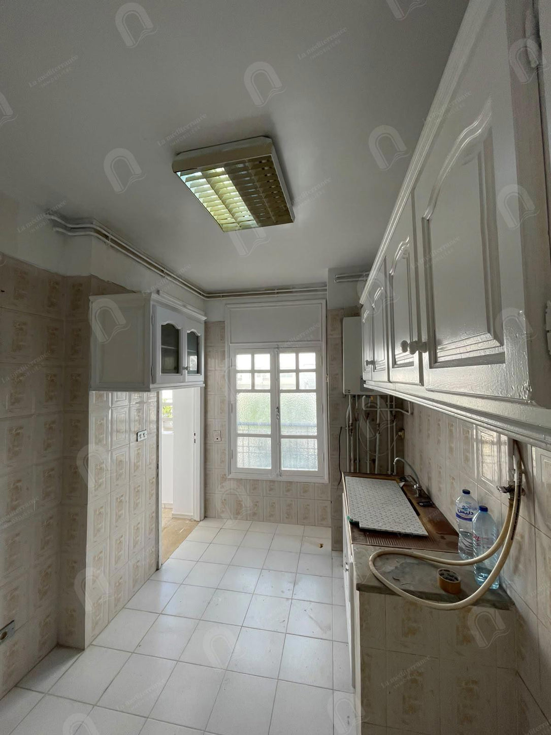 A vendre un appartement S+3 à cité ennasr
